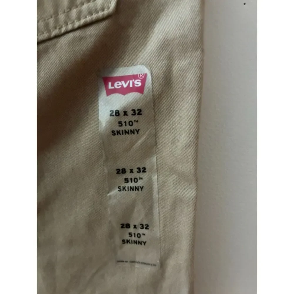 NWT Levi's 510 Skinny Khaki Jeans Men's 28x32 Pants